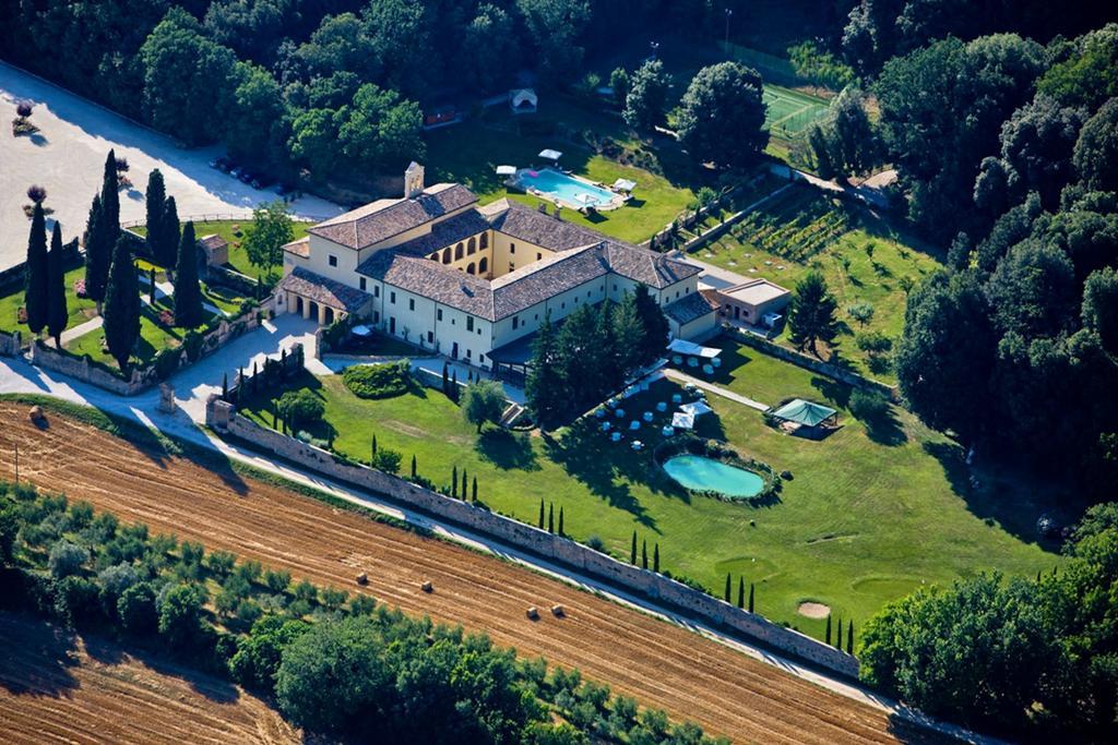 San Pietro Sopra Le Acque Resort & Spa Massa Martana Eksteriør billede