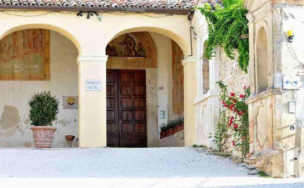 San Pietro Sopra Le Acque Resort & Spa Massa Martana Eksteriør billede